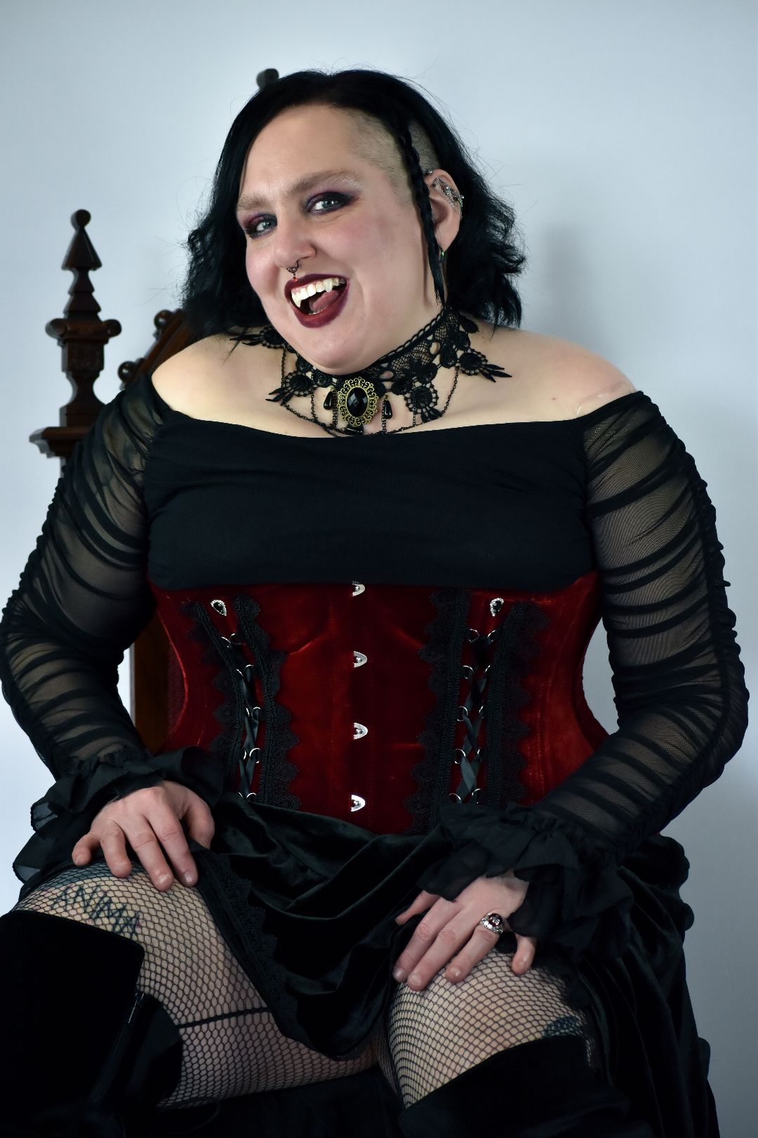 Vampire queen corset