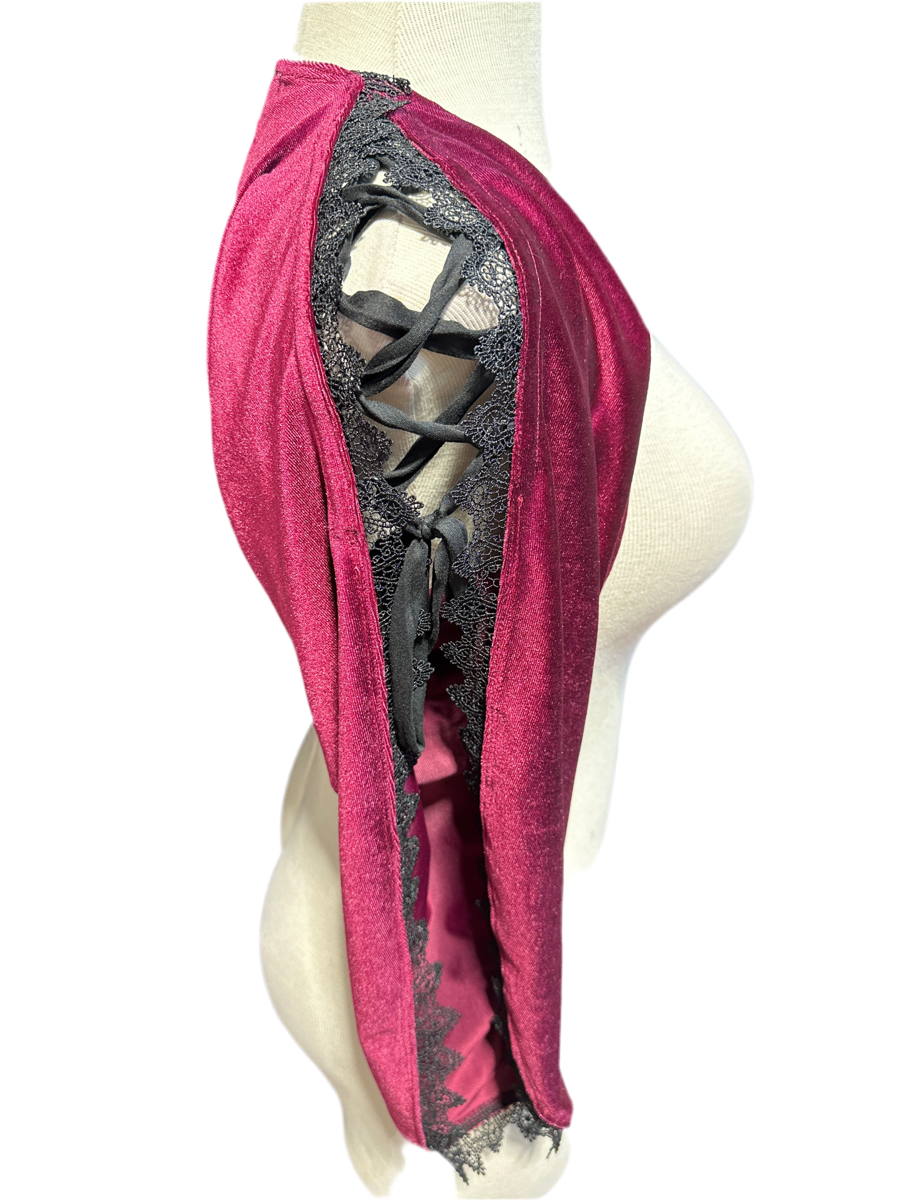 Vampire Shrug Plus Size Plum