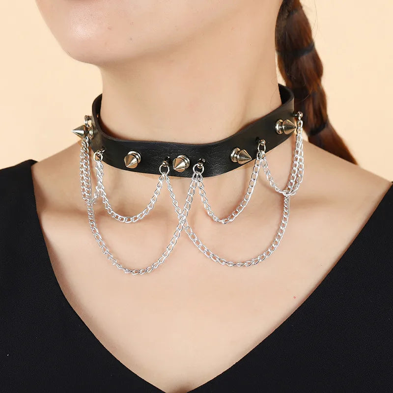 Spiked Leather Choker Black with Chains