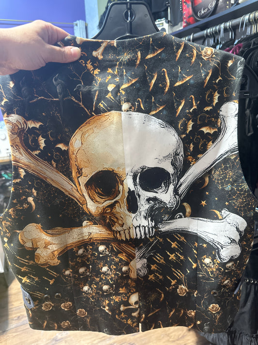 Skull and crossbones vest -M