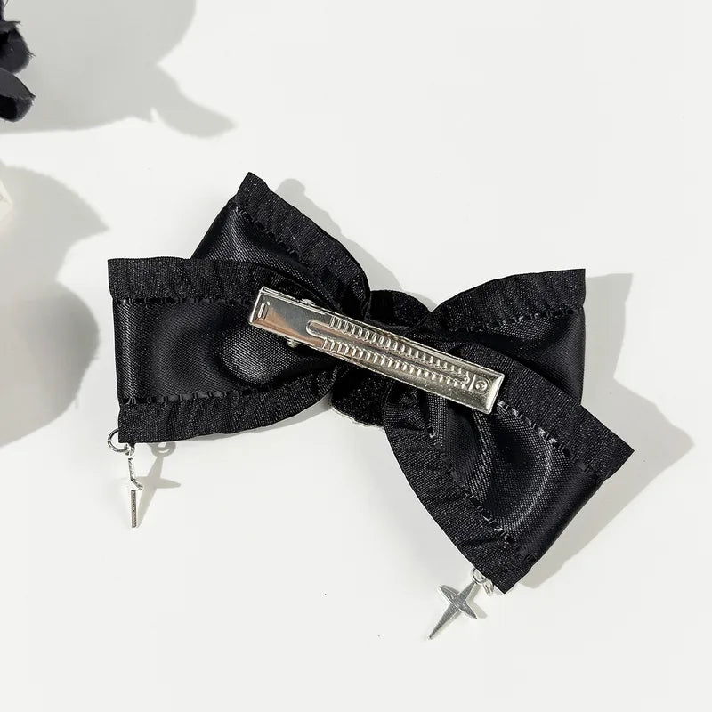 Skeleton Cross Hair Clip