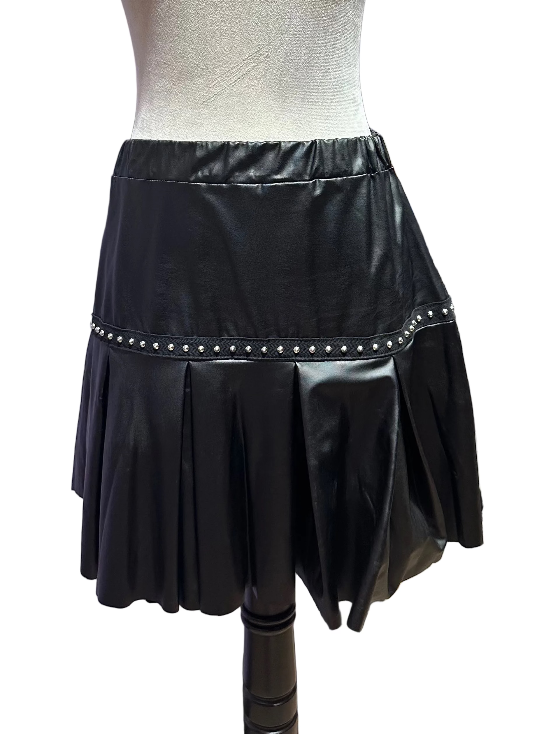 Pleated Rivet Skirt Knee Length
