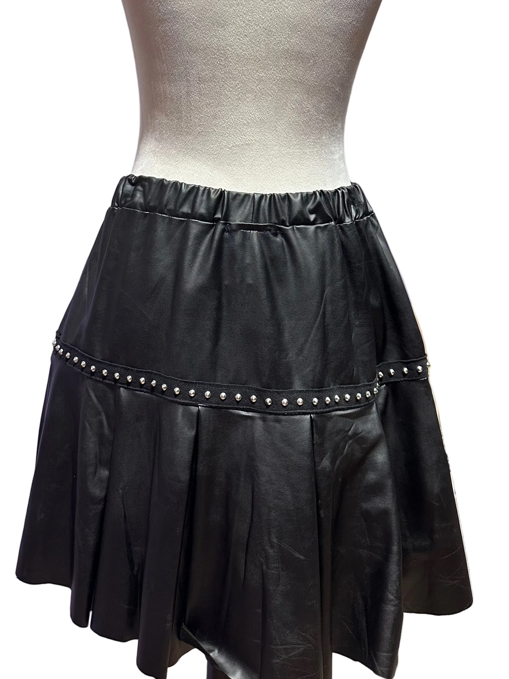Pleated Rivet Skirt Knee Length