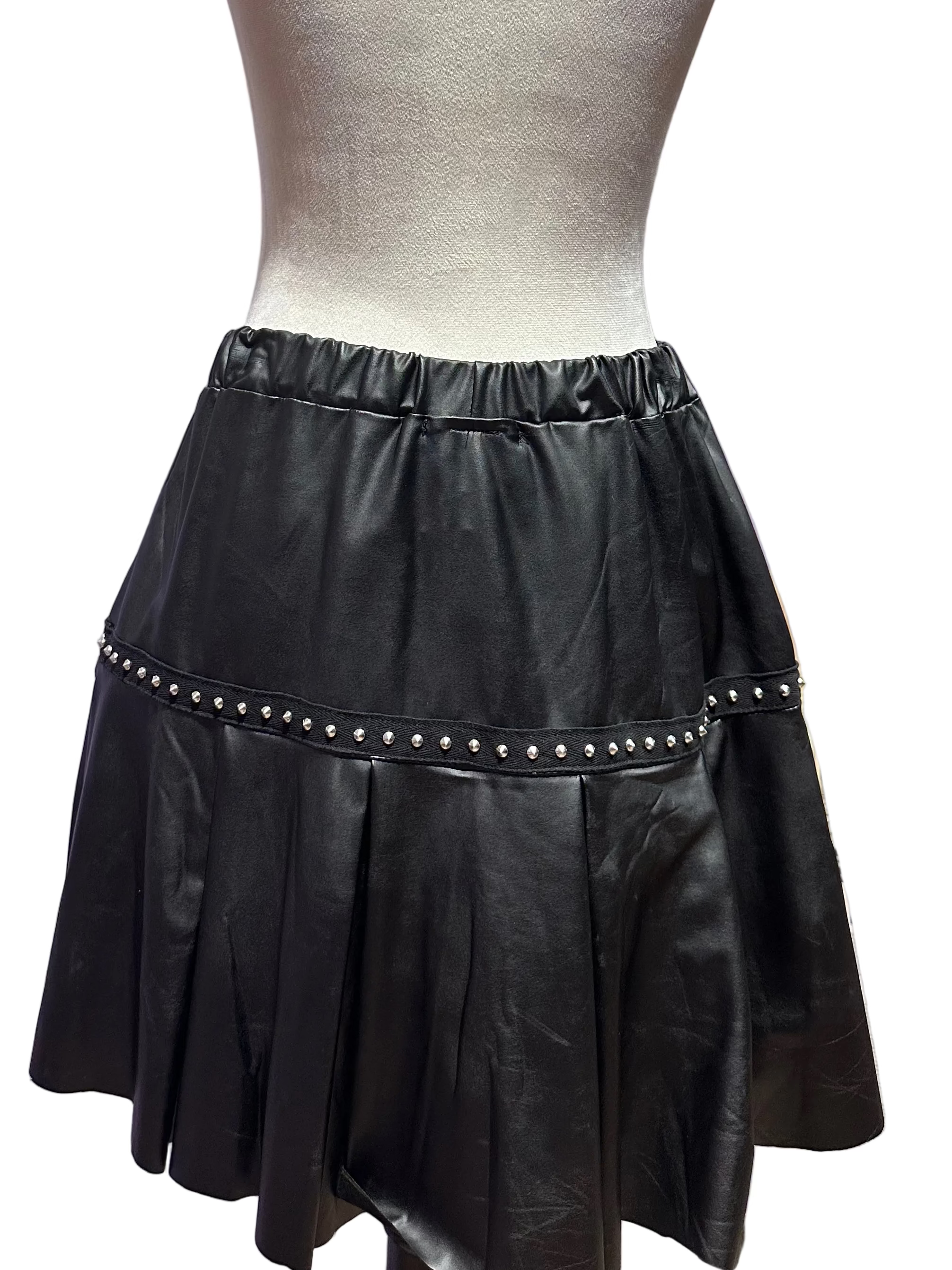 Pleated Rivet Skirt Knee Length