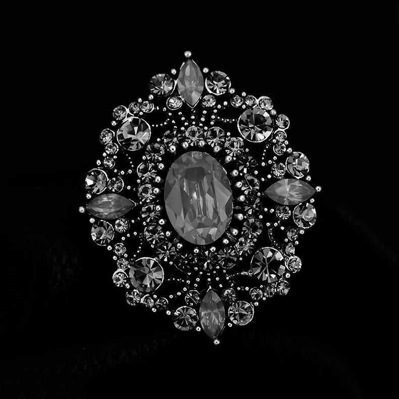 Crystal Vintage Brooch/Pin - Angel's House of Design Co.
