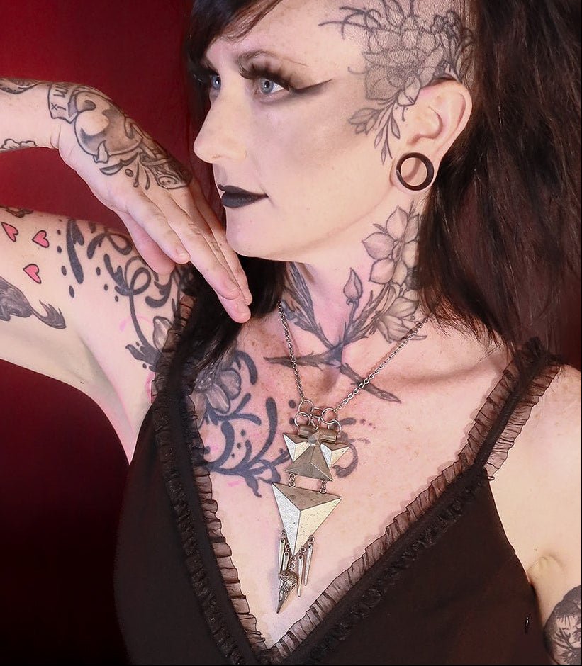 Geometric Vintage necklace with raven skull - Angel's House of Design Co.