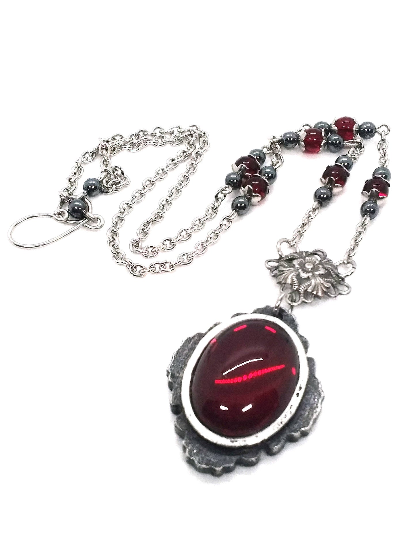 Vampiric Amulet Necklace with Setting Options